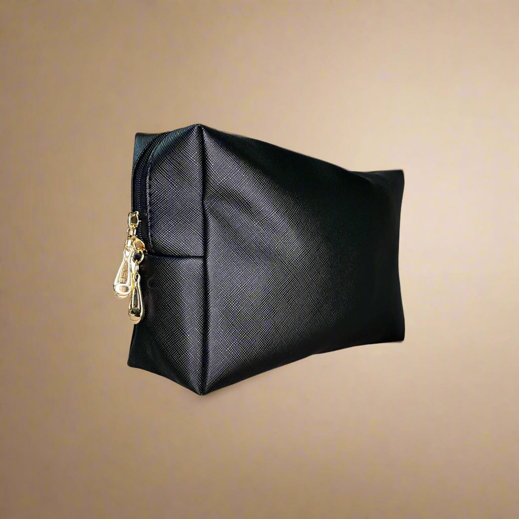 Everywhere Makeup Bag.png