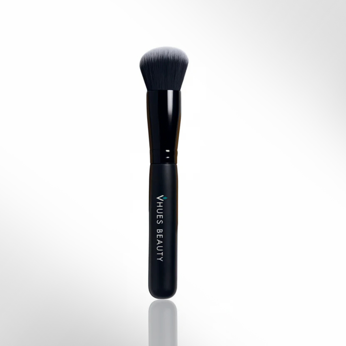 Stipple & Blend Foundation Brush · Seamless Coverage