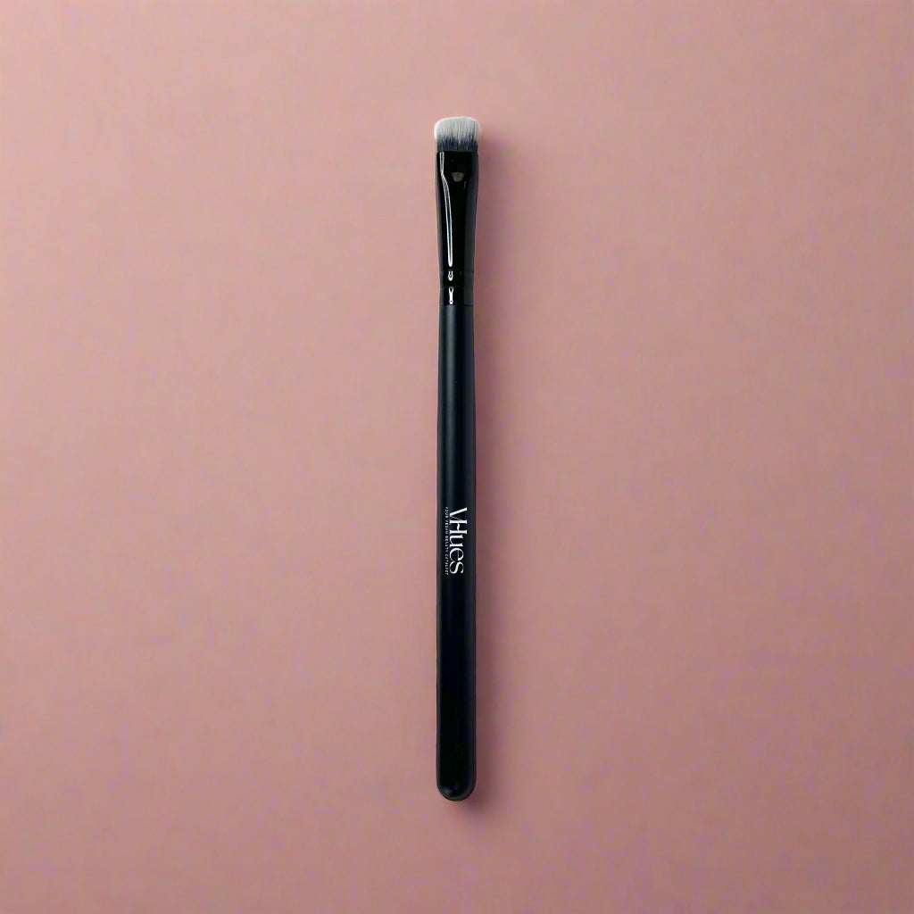 Packing Eye Brush.png