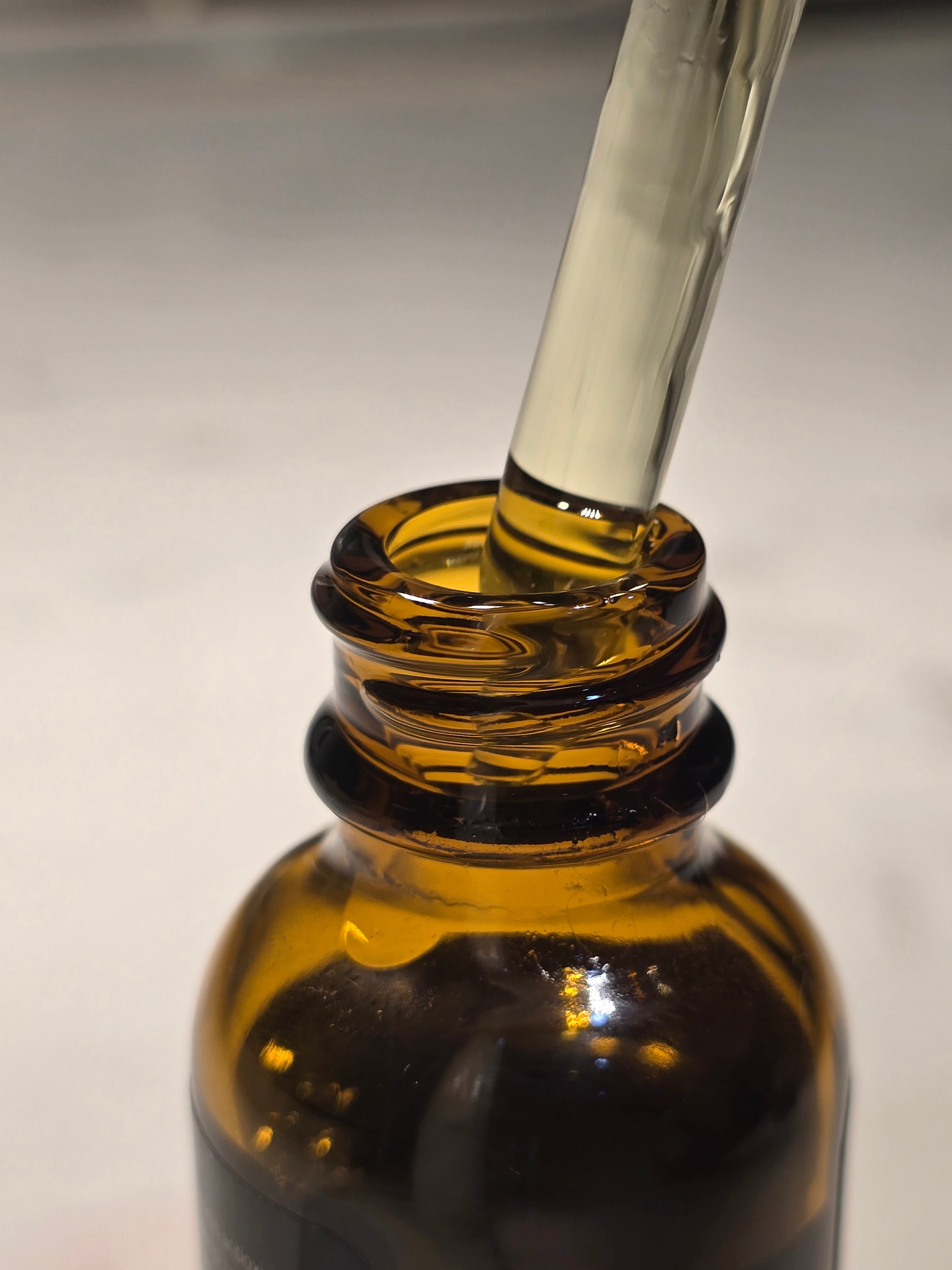 Huile anti-âge à l'or rose VHUES